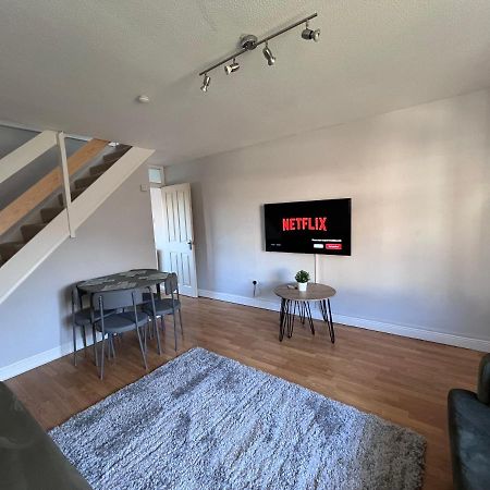 Frensham House Apartment Dallington  ภายนอก รูปภาพ